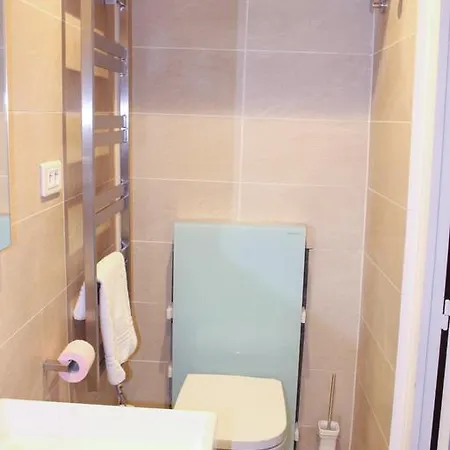 Luckey Homes - Rue Saint Denis * Paris